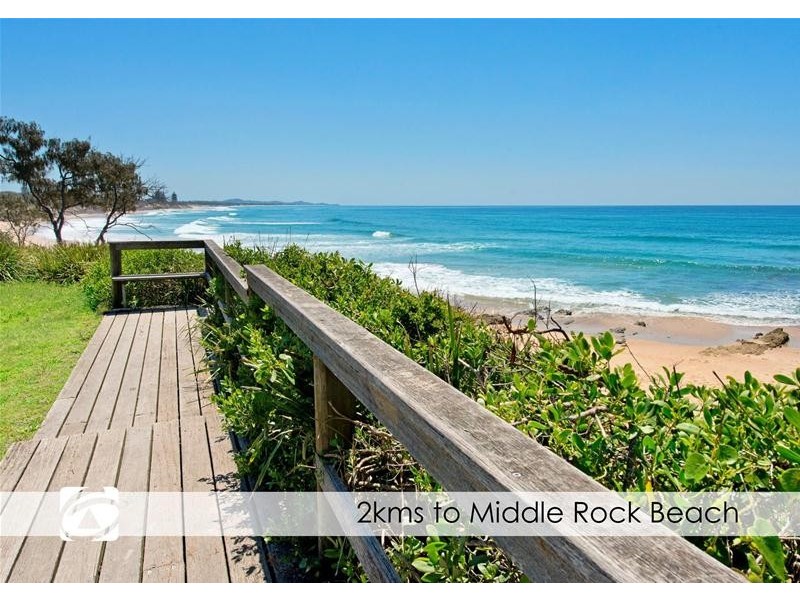 14 South Pacific Boulevard, Lake Cathie NSW 2445