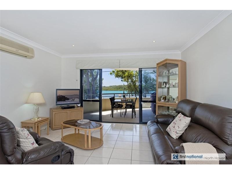 2/621 Ocean Drive, North Haven NSW 2443