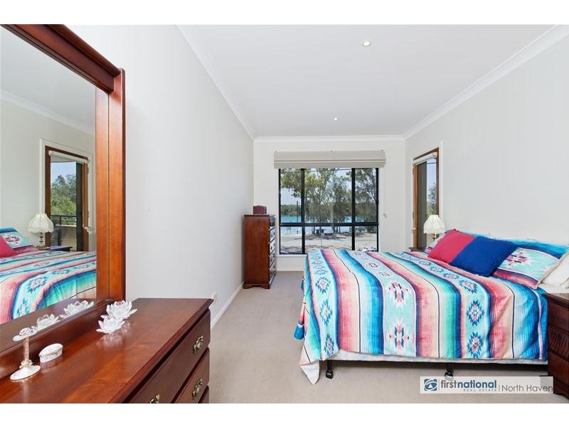 2/621 Ocean Drive, North Haven NSW 2443