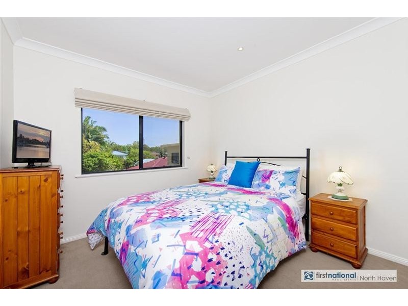 2/621 Ocean Drive, North Haven NSW 2443
