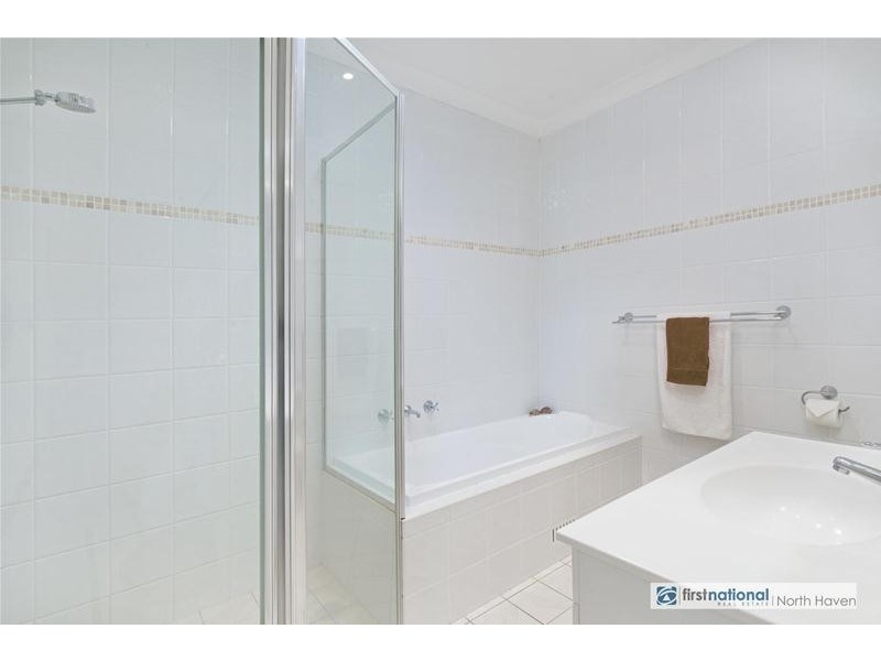 2/621 Ocean Drive, North Haven NSW 2443