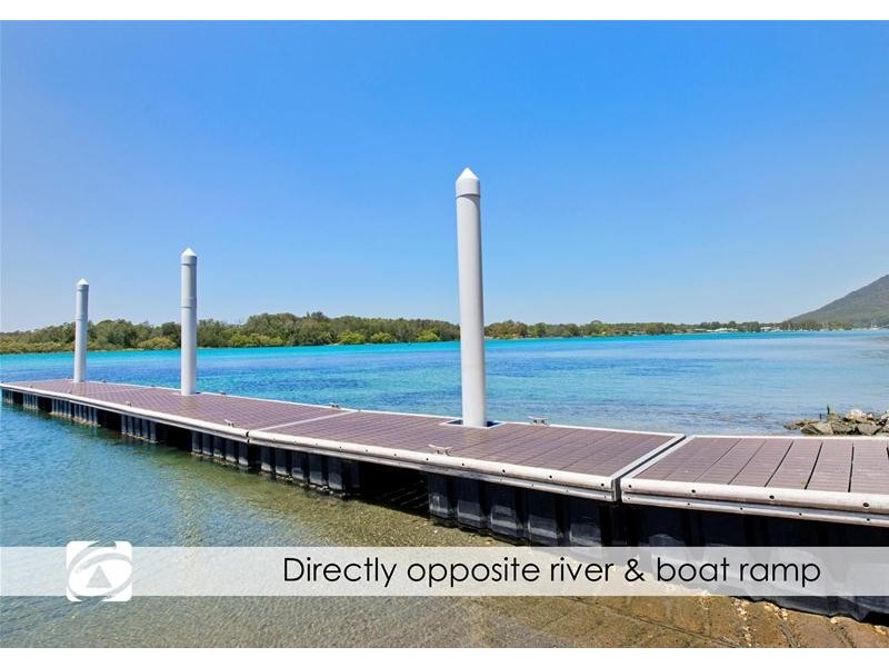 2/621 Ocean Drive, North Haven NSW 2443