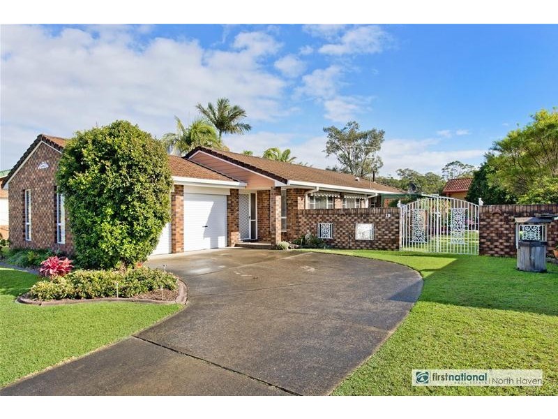 12 Murson Crescent, North Haven NSW 2443