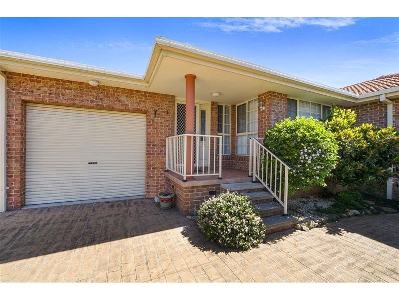 3/10 McLennan Street, Laurieton NSW 2443