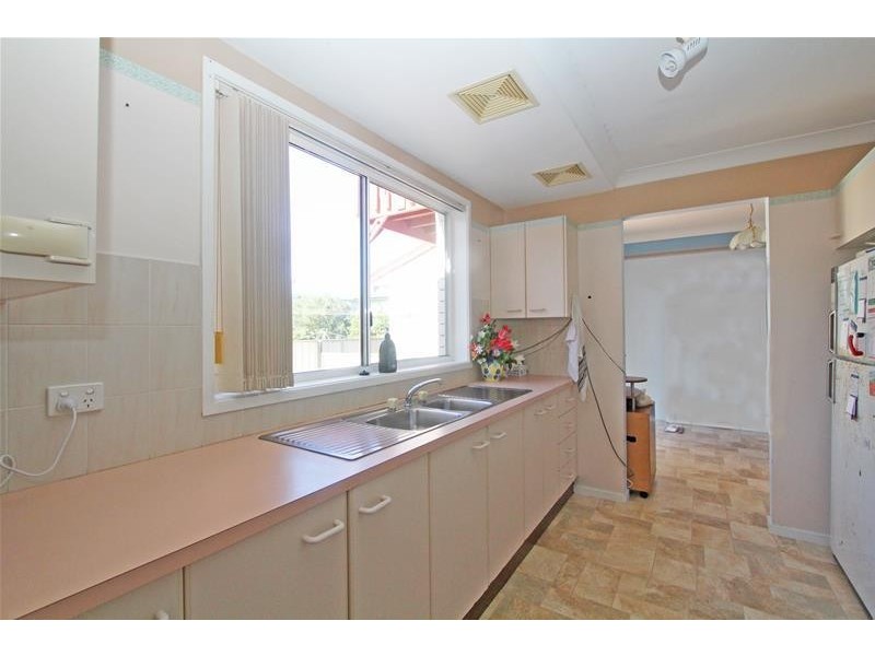 1/12 Mclennan Street, Laurieton NSW 2443