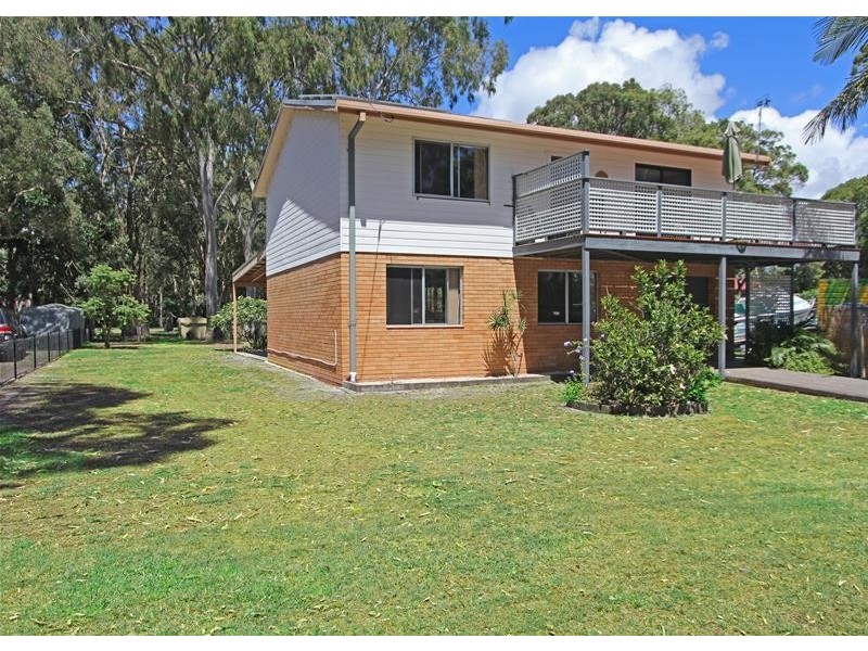 16 Bell Street, Dunbogan NSW 2443