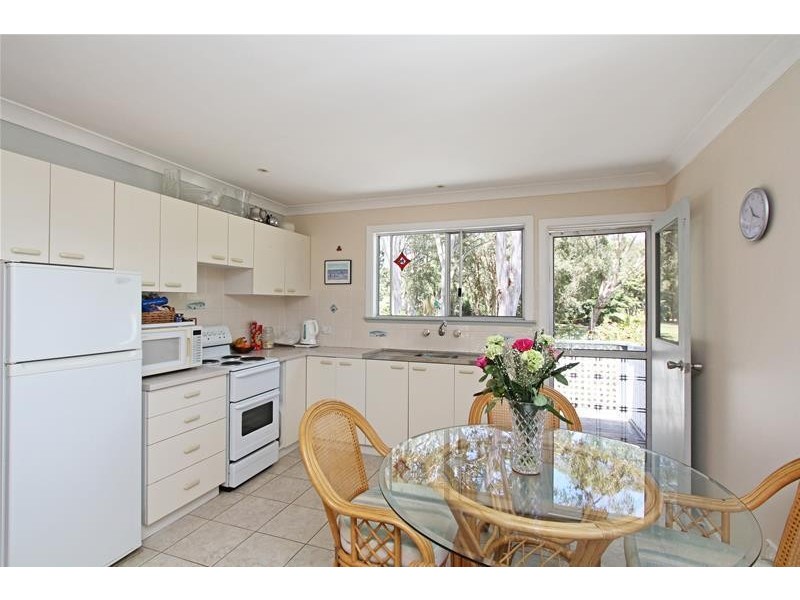 16 Bell Street, Dunbogan NSW 2443