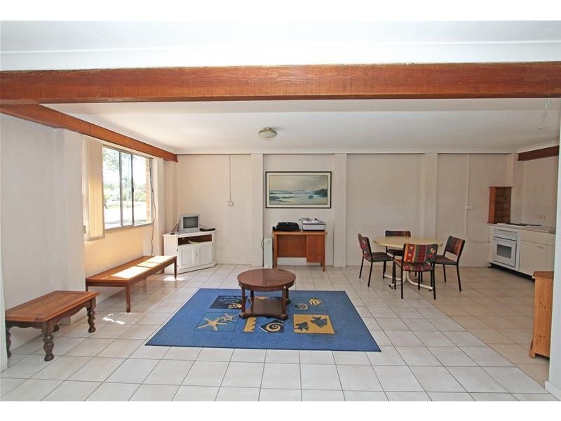 16 Bell Street, Dunbogan NSW 2443