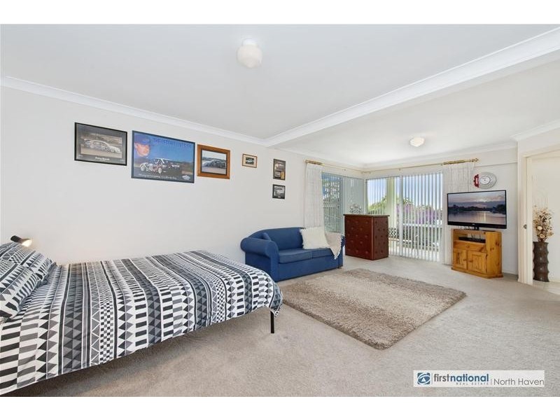 30 Kirmington Terrace, Laurieton NSW 2443