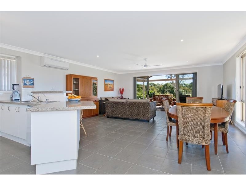 9 Northwind Crescent, Bonny Hills NSW 2445