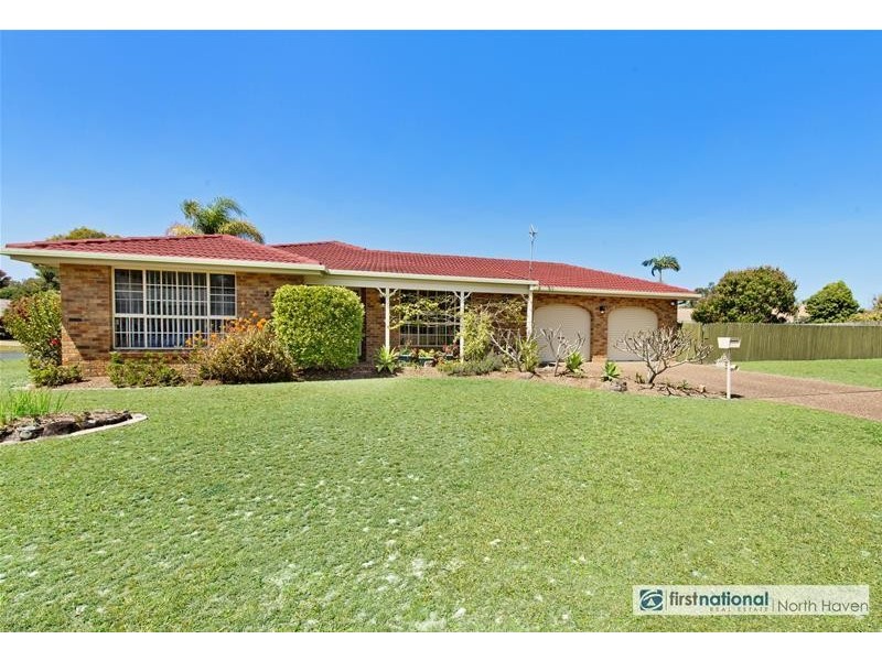 32 Murson Crescent, North Haven NSW 2443