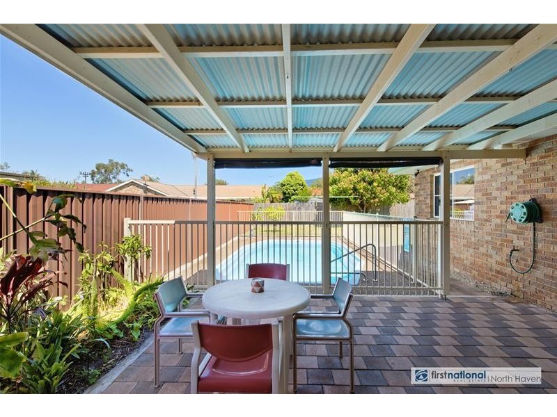 32 Murson Crescent, North Haven NSW 2443