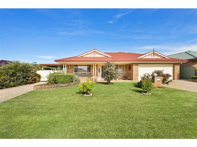 55 Kendall Crescent, Bonny Hills NSW 2445