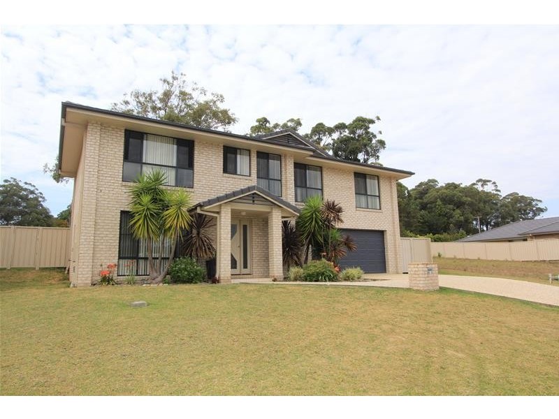 3 Hungerford Place, Bonny Hills NSW 2445