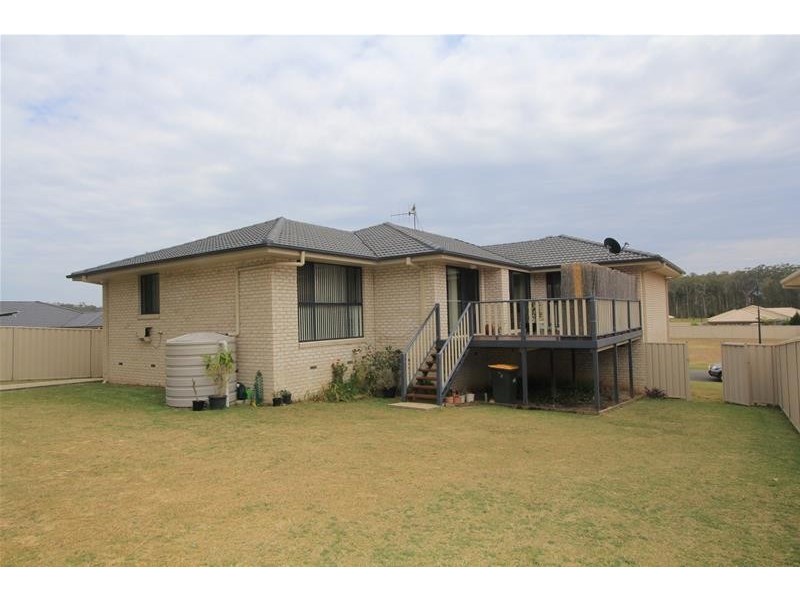 3 Hungerford Place, Bonny Hills NSW 2445