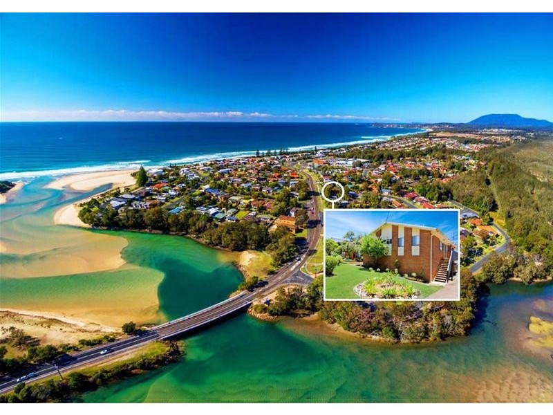 2/1637 Ocean Drive, Lake Cathie NSW 2445