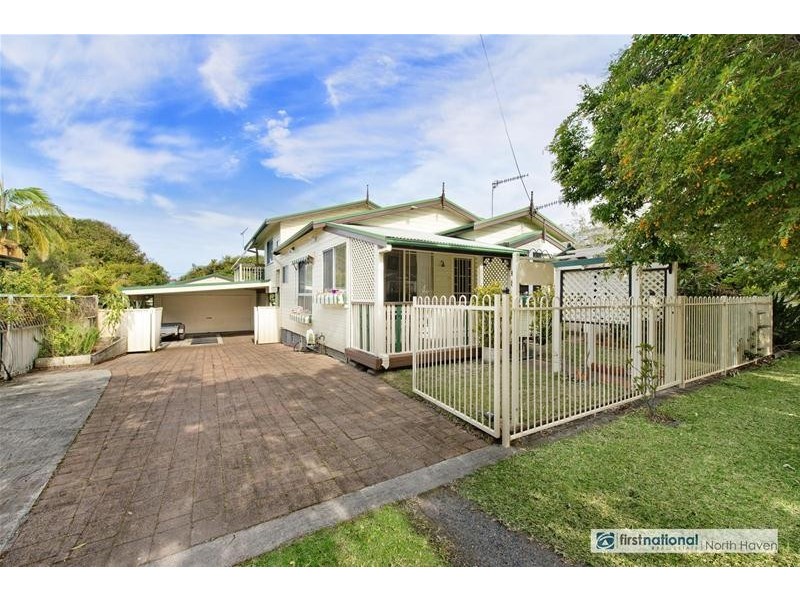 8 The Parade, North Haven NSW 2443