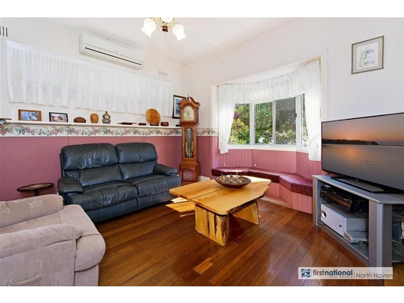 8 The Parade, North Haven NSW 2443