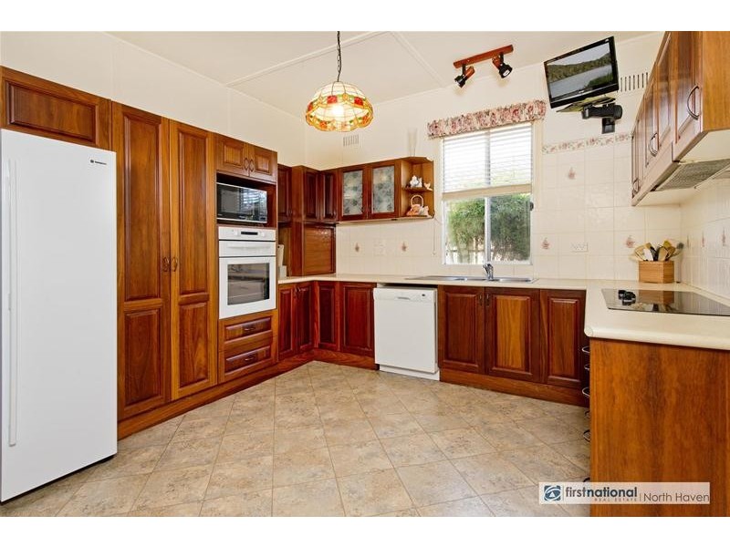 8 The Parade, North Haven NSW 2443