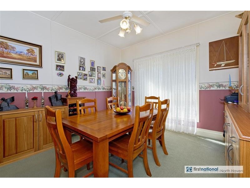 8 The Parade, North Haven NSW 2443