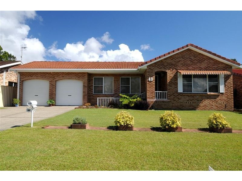 43 Murson Crescent, North Haven NSW 2443