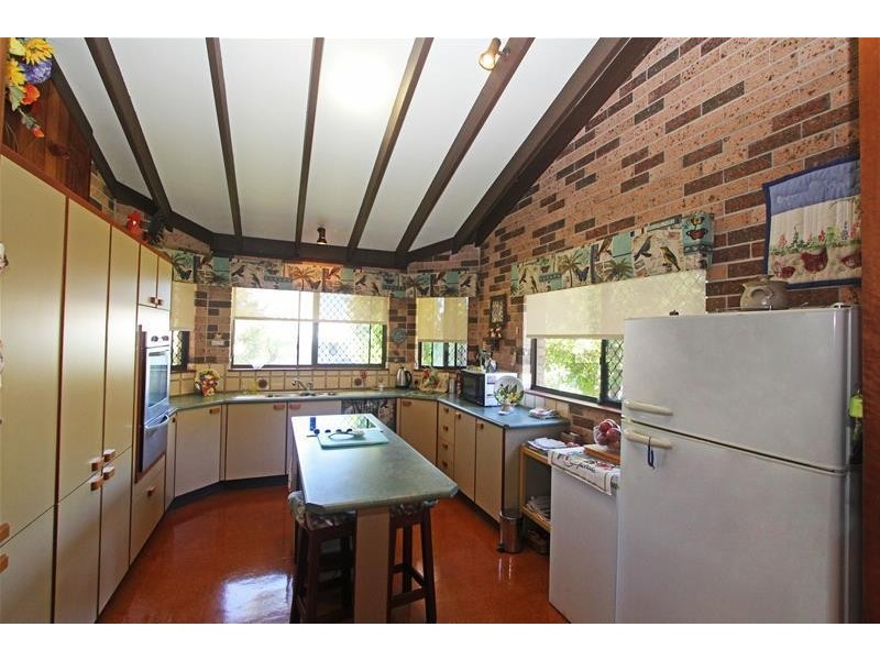 18 Peach Grove, Laurieton NSW 2443