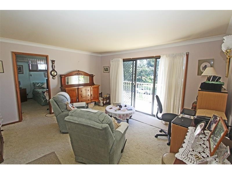 18 Peach Grove, Laurieton NSW 2443