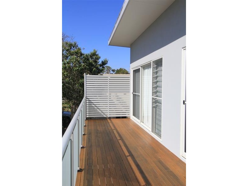 10 Koribah Avenue, Lake Cathie NSW 2445