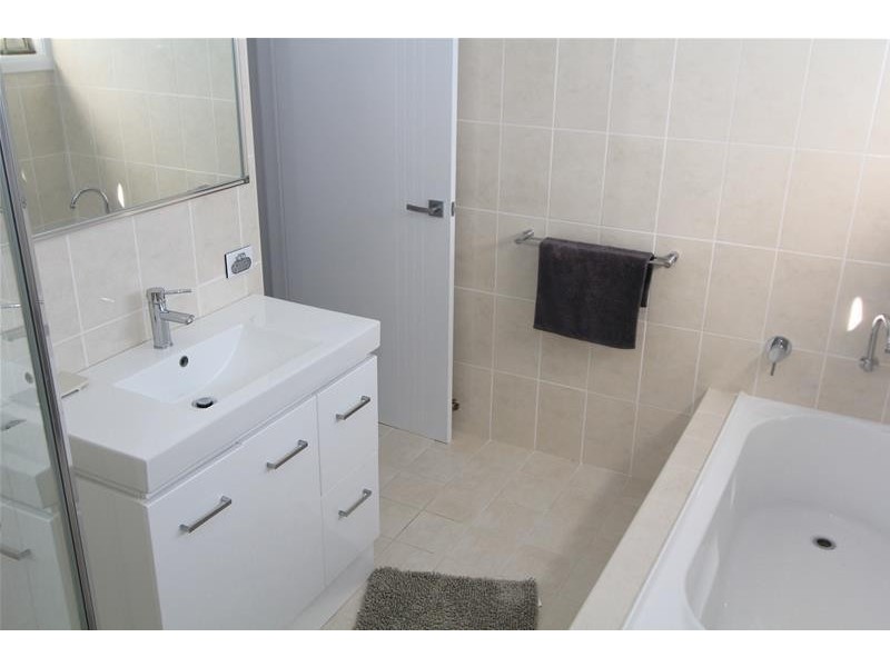 10 Koribah Avenue, Lake Cathie NSW 2445