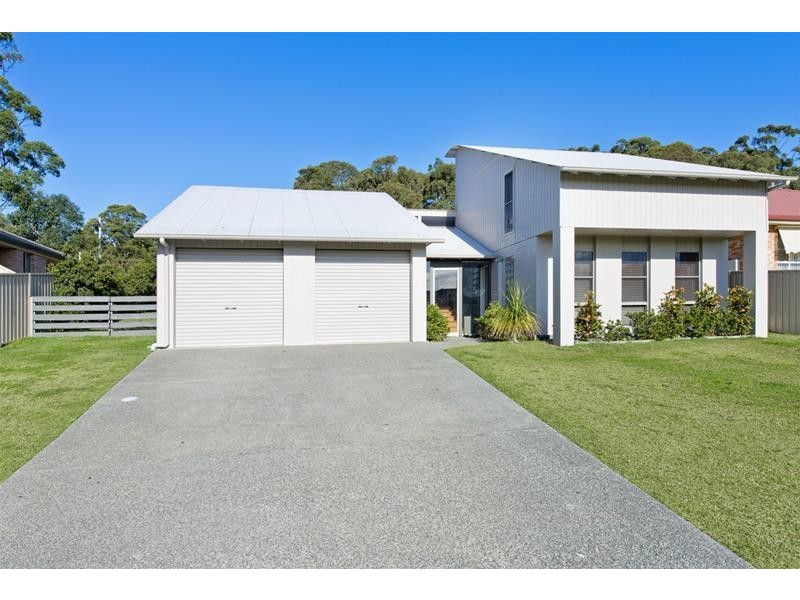 9 Hungerford Place, Bonny Hills NSW 2445