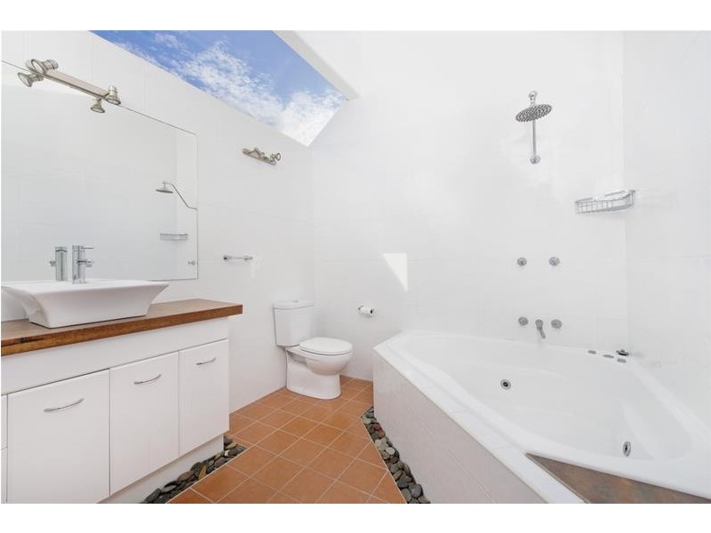 9 Hungerford Place, Bonny Hills NSW 2445