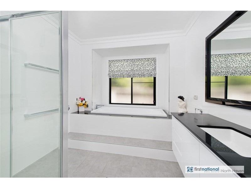 53 Flinders Drive, Laurieton NSW 2443