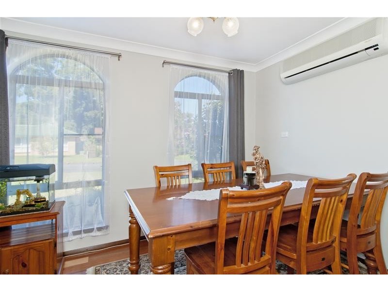 15 Honeysuckle Avenue, Laurieton NSW 2443