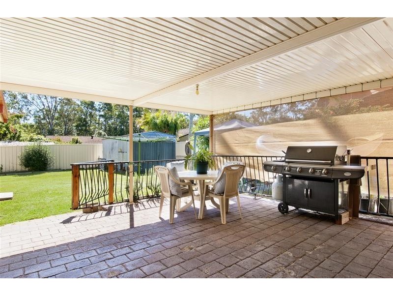 15 Honeysuckle Avenue, Laurieton NSW 2443