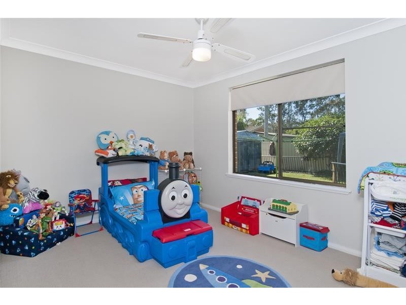 15 Honeysuckle Avenue, Laurieton NSW 2443