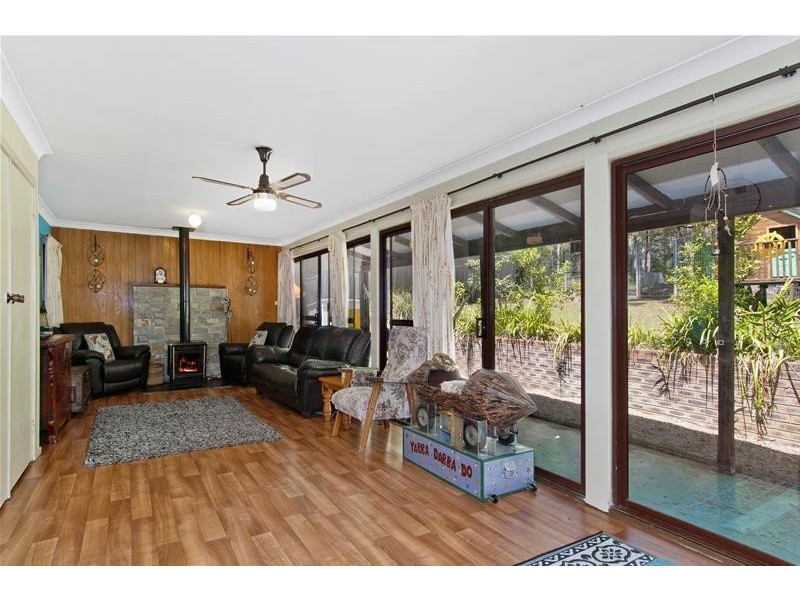 376 Ocean Drive, Laurieton NSW 2443