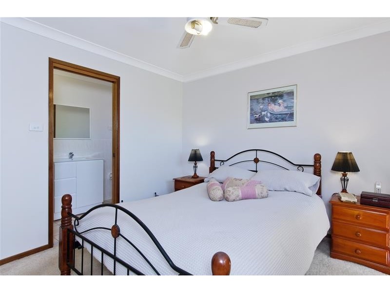 5 Glen Close, North Haven NSW 2443
