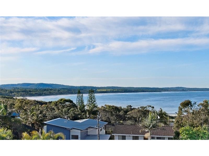 16 Seaview Street, Bonny Hills NSW 2445