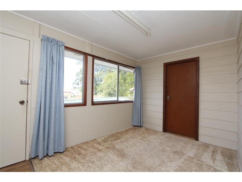 8 Kew Road, Laurieton NSW 2443