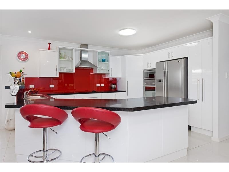 36 The Parade, North Haven NSW 2443