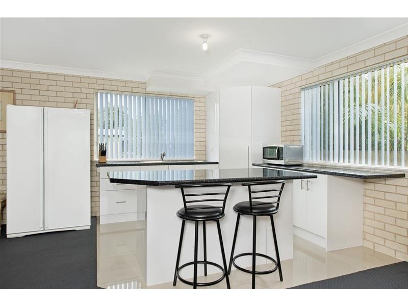 36 The Parade, North Haven NSW 2443