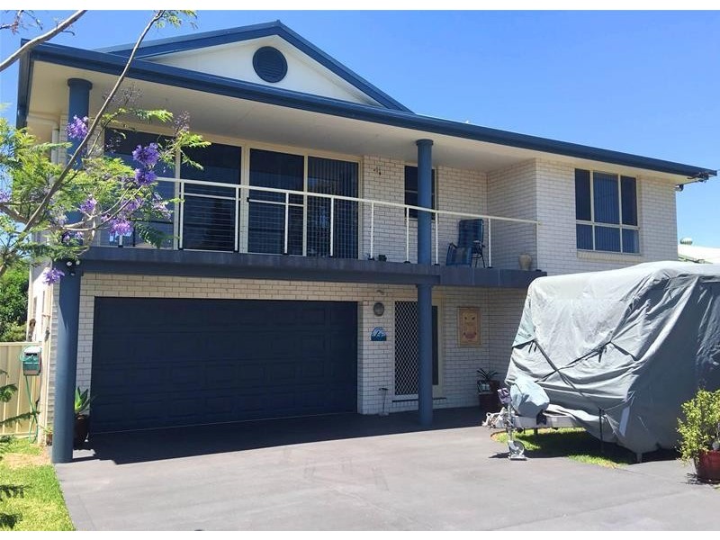 36 The Parade, North Haven NSW 2443