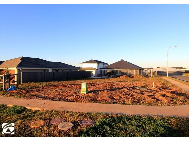 15 Seaside Drive, Lake Cathie NSW 2445