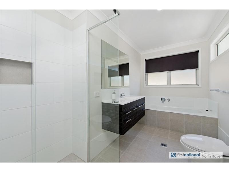 3/8 Laurie Street, Laurieton NSW 2443