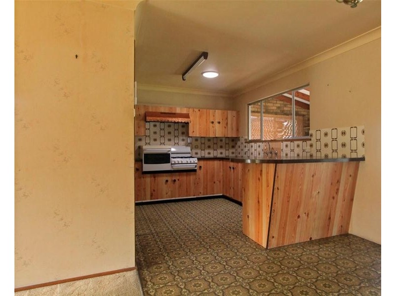 33 Evans Street, Lake Cathie NSW 2445