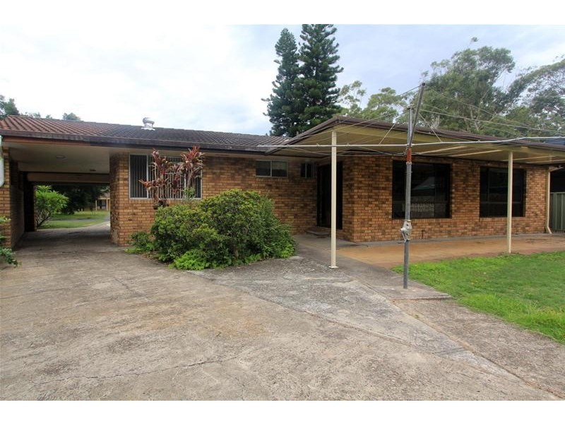 33 Evans Street, Lake Cathie NSW 2445