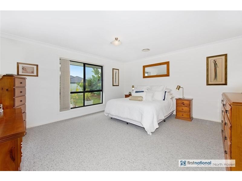 9 Grenadines Way, Bonny Hills NSW 2445