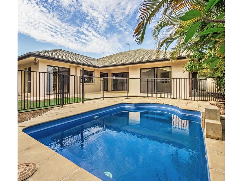 15 Montville Court, Varsity Lakes QLD 4227