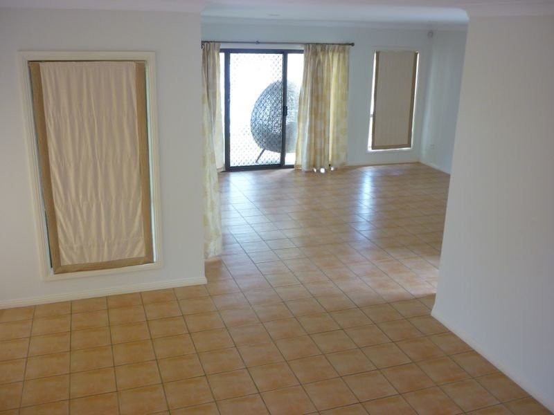 52 Peach Drive, Robina QLD 4226