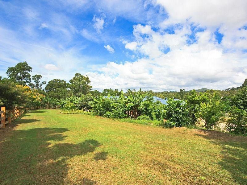 1 Imfeld Court, Tallai QLD 4213